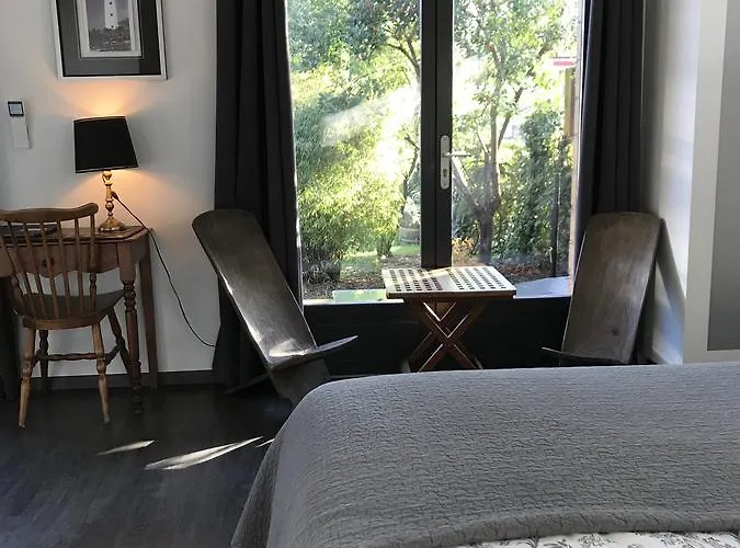 D'hotes Du Clos Bamboo Bed & Breakfast Mérignac